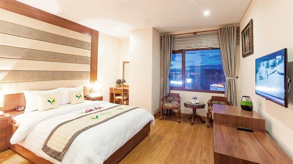 Moonlight Hotel Suites & Spa - Romantic River View & City View, High Floor, Great Location, Near Dragon Bridge Đà Nẵng Extérieur photo