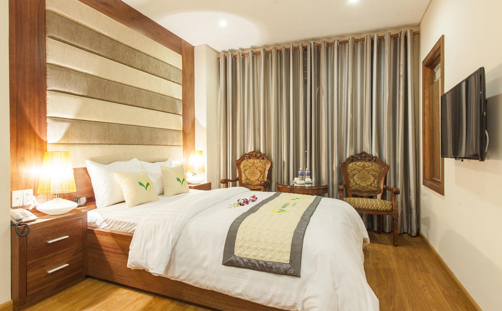 Moonlight Hotel Suites & Spa - Romantic River View & City View, High Floor, Great Location, Near Dragon Bridge Đà Nẵng Chambre photo