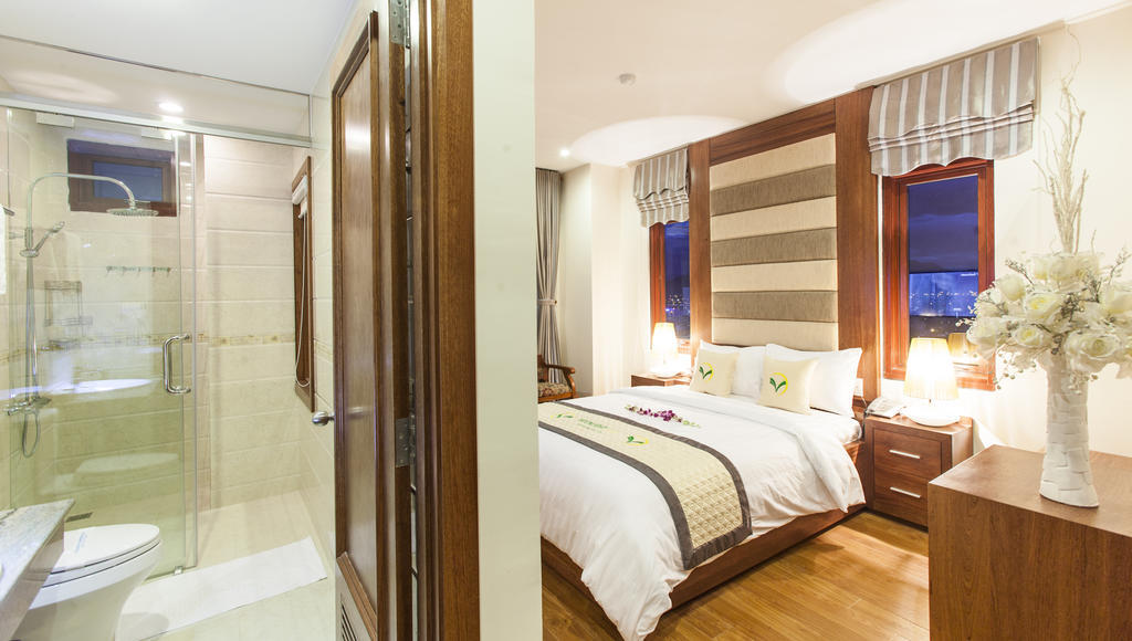 Moonlight Hotel Suites & Spa - Romantic River View & City View, High Floor, Great Location, Near Dragon Bridge Đà Nẵng Chambre photo