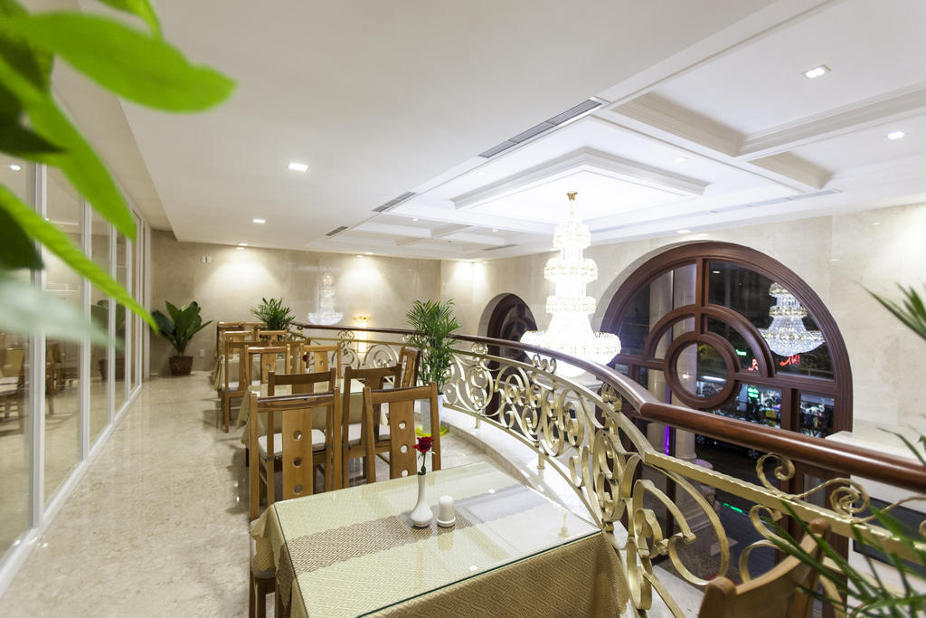 Moonlight Hotel Suites & Spa - Romantic River View & City View, High Floor, Great Location, Near Dragon Bridge Đà Nẵng Extérieur photo