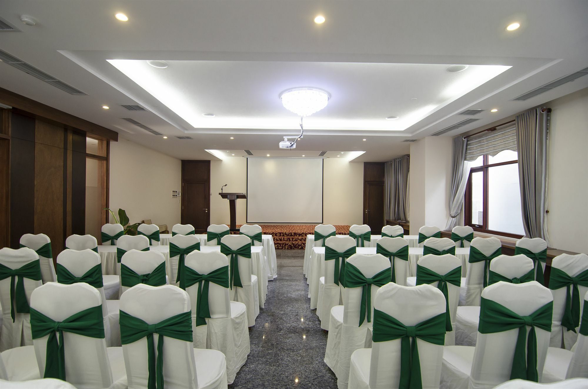 Moonlight Hotel Suites & Spa - Romantic River View & City View, High Floor, Great Location, Near Dragon Bridge Đà Nẵng Extérieur photo
